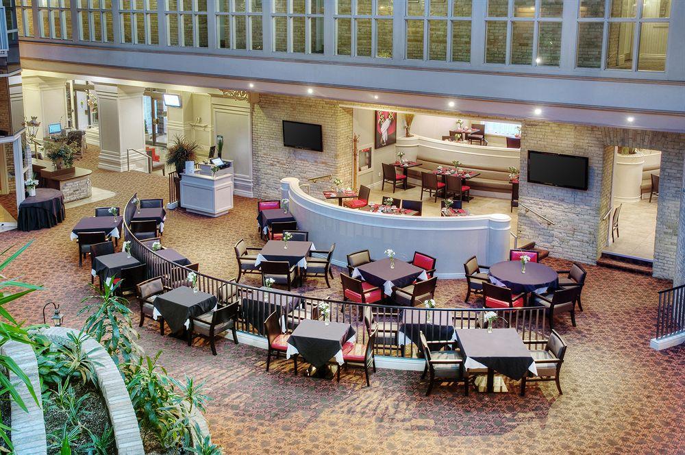 Delta Hotels By Marriott London Armouries Exteriör bild