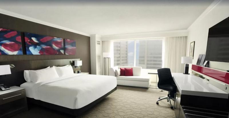 Delta Hotels By Marriott London Armouries Exteriör bild